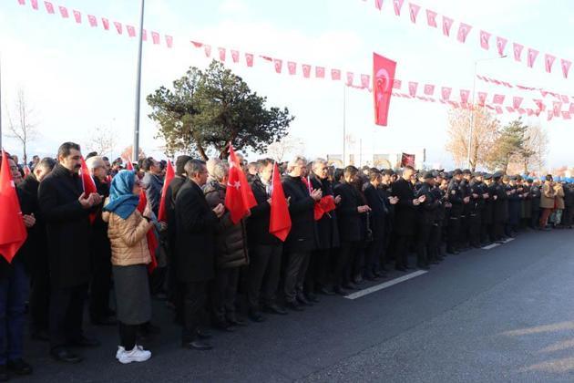 Kayseride 8 yıl önce terör saldırısında şehit olan 15 asker anıldı