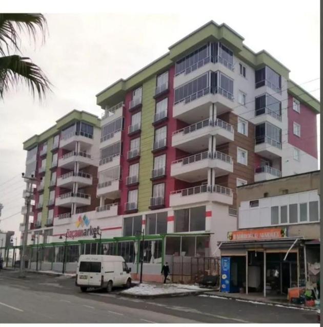 Depremde 44 kişinin öldüğü Said Bey Sitesi davasında şantiye şefine tahliye