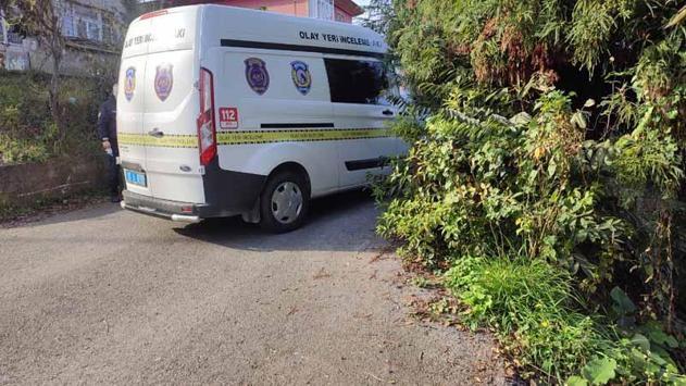 4 katlı binanın çatı katından düşen inşaat ustası öldü