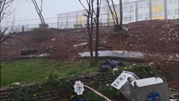 Maltepe’de ortaokulun istinat duvarı çöktü