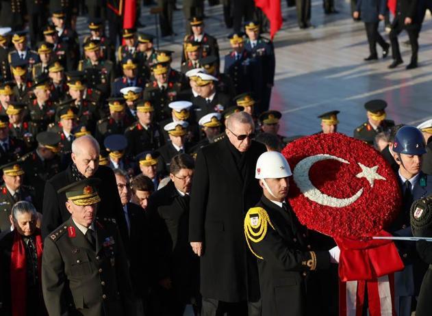 Anıtkabirde 10 Kasım töreni