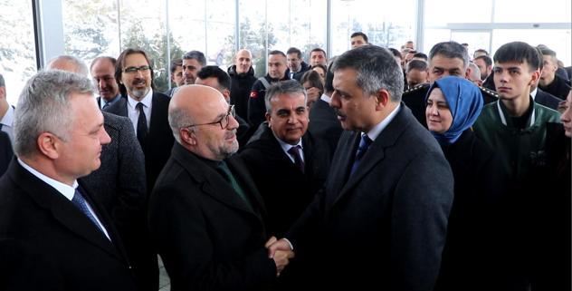 İçişleri Bakanlığına atanan Çiftçi, Erzuruma veda etti