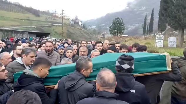 Ehliyetsiz sürücünün kullandığı otomobilin motosiklete çarptığı kaza kamerada; 1 ölü