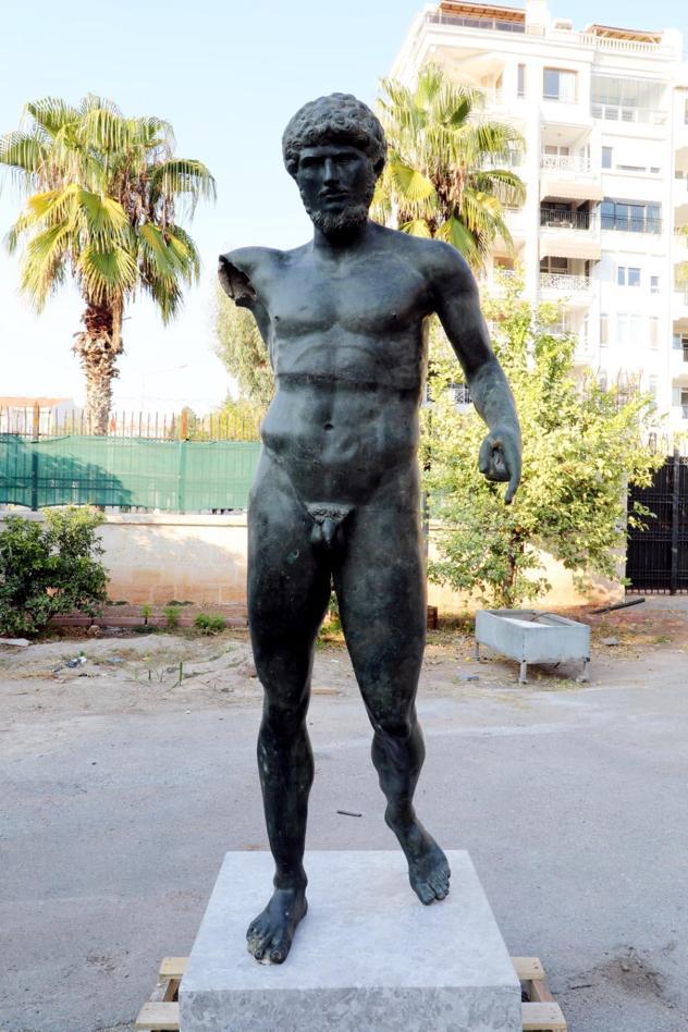 Roma İmparatoru Verusun bronz heykeli ana vatanına döndü