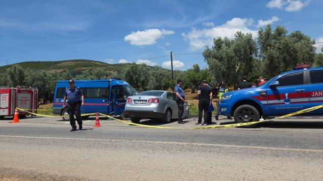 Bursada otomobil ile jandarma minibüsü çarpıştı; 1 ölü, 2 yaralı