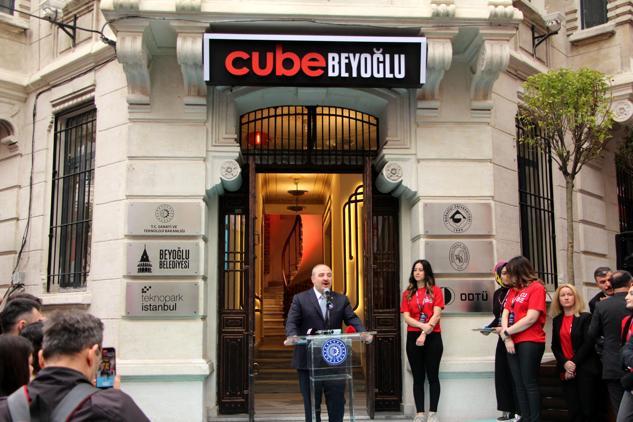 Beyoğlunda ilk şehir içi kuluçka merkezi “Cube Beyoğlu açıldı