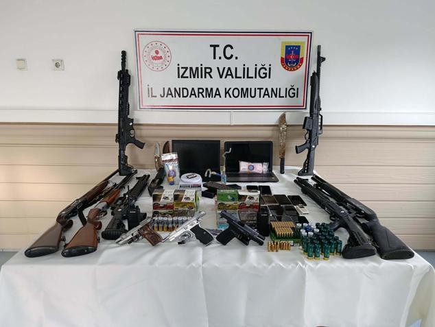 İzmirde suç örgütüne operasyon; 6 gözaltı