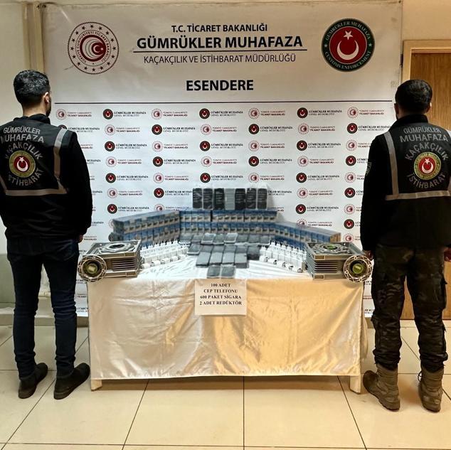 Esendere Gümrük Kapısında 1 milyon 200 bin liralık kaçak eşya ele geçirildi