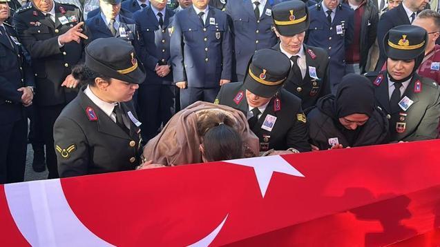 Şehitler memleketlerinde son yolculuğuna uğurlandı