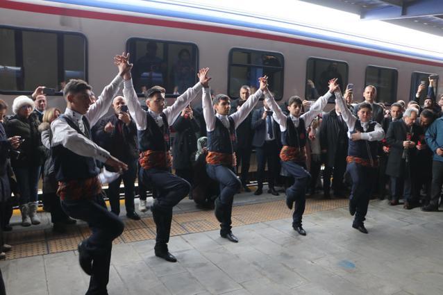 Turistik Doğu Ekspresi, Erzincanın ardından Erzurumda