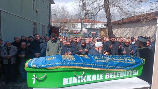 Babalarını bıçak ve nacak ile öldüren 2 kardeş, adliyeye sevk edildi