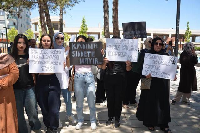 Sivasta kadınlar, Gonca Özdemir için yürüdü