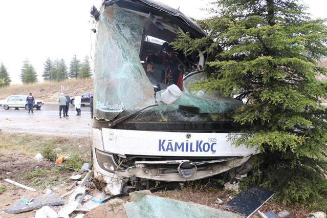 Eskişehir’de yolcu otobüsü takla attı; 1 ölü, 42 yaralı