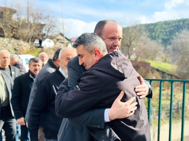 Taşınan 200 kabir için gıyabi cenaze namazı