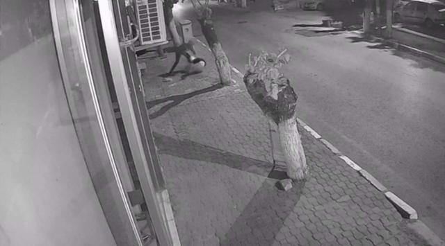 Komşusunun boynundan bıçakladığı Betül: Hala kabuslar görüyorum