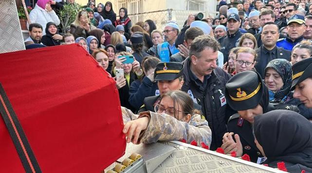 Şehitler memleketlerinde son yolculuğuna uğurlandı