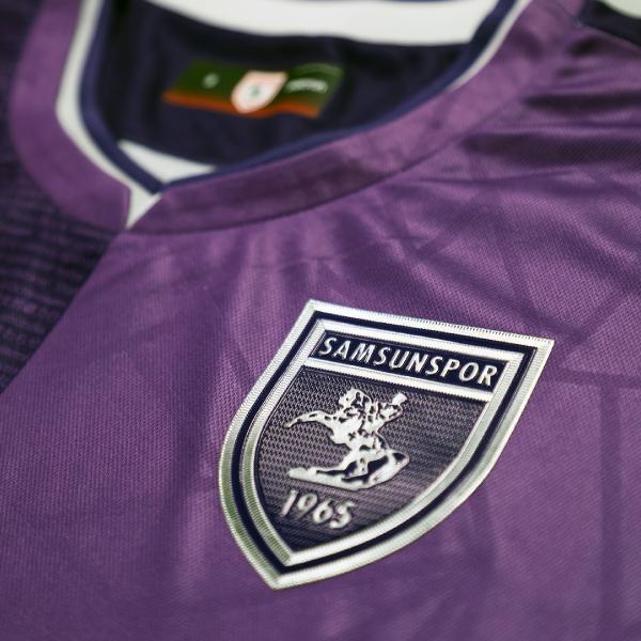 Samsunspor mor formadan elde edilen gelirin yüzde 10’unu kadın derneklerine bağışlıyor