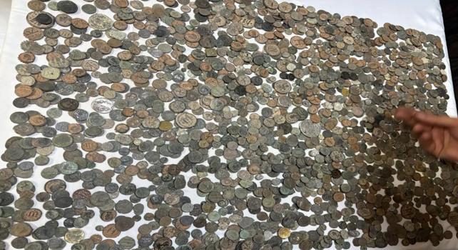 Kapıkulede TIRda 12 bin 770 parça tarihi eser ele geçirildi