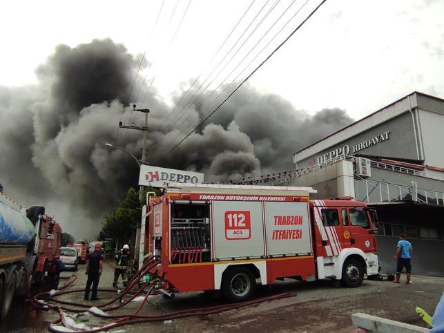 Trabzon’da alışveriş merkezinde çıkan yangın kontrol altında