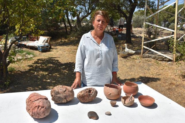 8000 years old fingerprints found in Ulucak Mound in Izmir