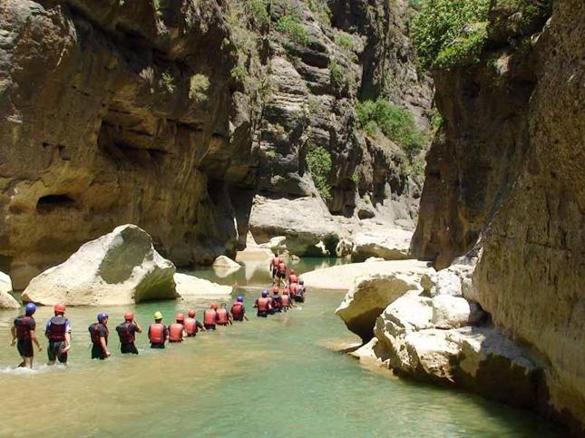 Sanal medya etkisiyle doğaya bilinçsiz çıkış kazaları artırıyor