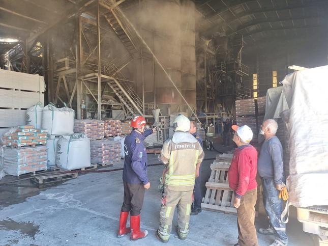 Ankarada alçı fabrikasında yangın