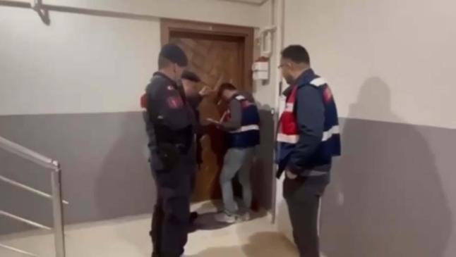 İzmirde suç örgütüne operasyon; 6 gözaltı