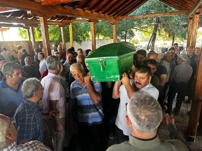 Tarım işçilerini taşıyan minibüsün şarampole yuvarlandığı kazada ölü sayısı 7ye çıktı