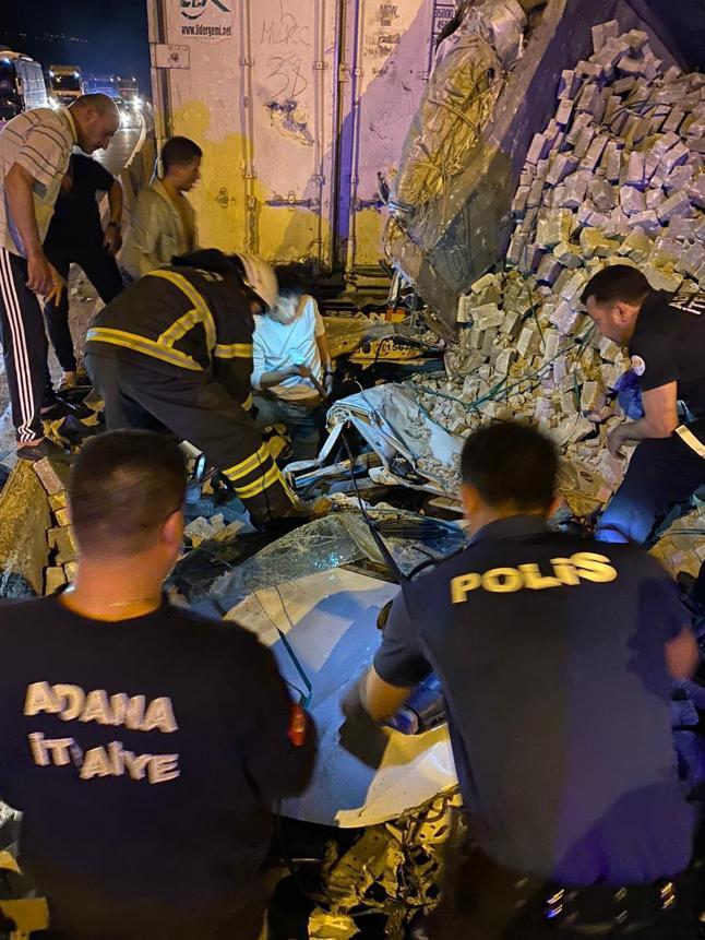 Adanada zincirleme trafik kazası: 7 ölü, 7 yaralı