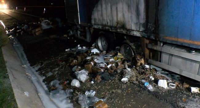 Kuzey Marmara Otoyolu’nda seyir halindeki kamyon alev aldı