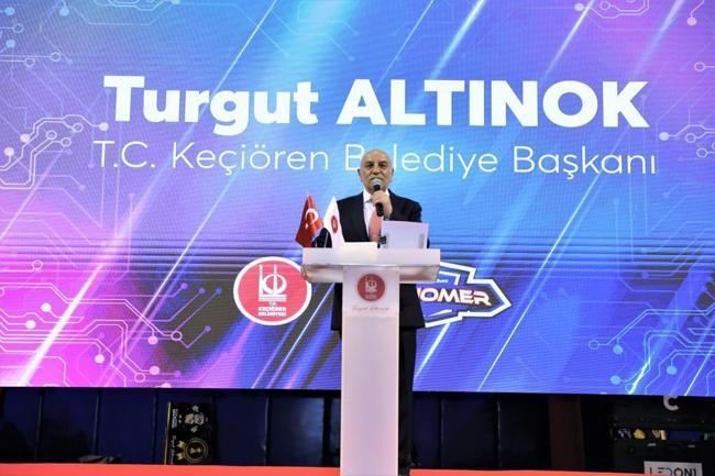Keçiören’deki robot yarışmasında 100 bin TL’lik ödül sahiplerini buldu