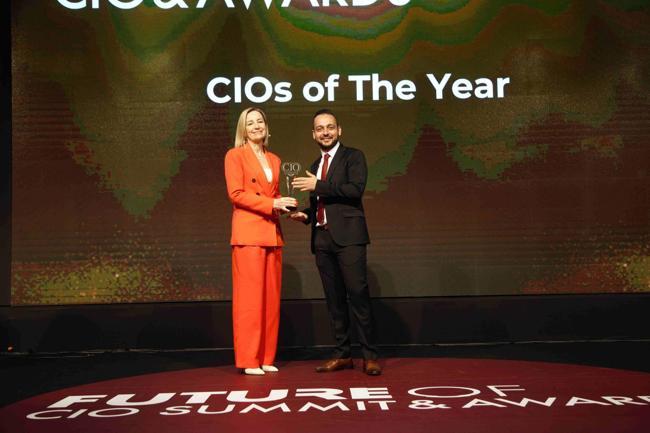 Aydem Perakende ve Gediz Perakende Bilgi Teknolojileri Direktörü Akhisaroğluna iki ödül