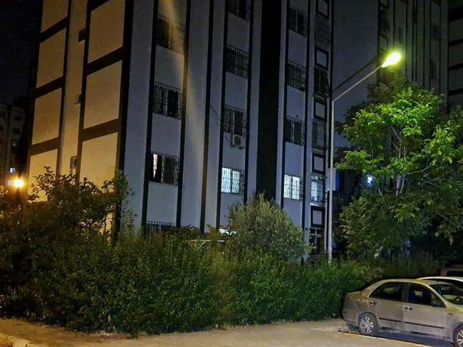 Öldürdüğü boşanma aşamasındaki eşine, kızını bırakma bahanesiyle kapıyı açtırmış