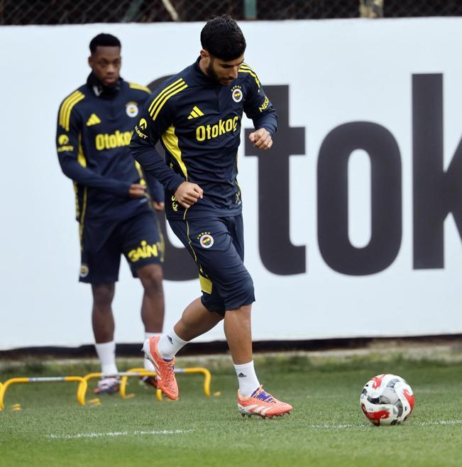 Fenerbahçede Samsunspor maçı hazırlıkları sürüyor