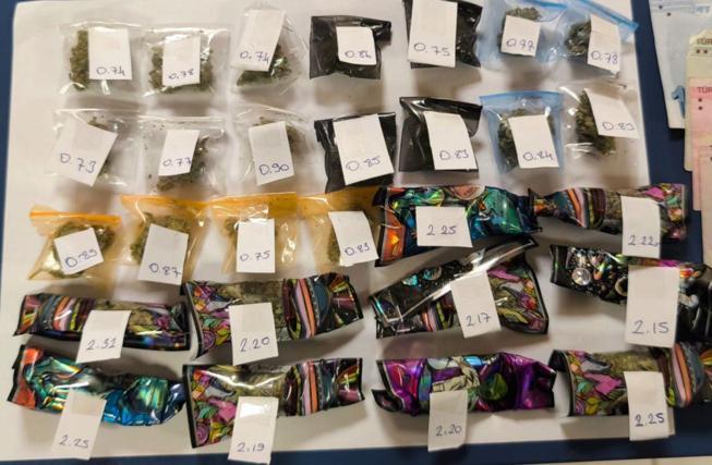 Fatihte bisikletinden uyuşturucu çıkan şüpheli gözaltına alındı