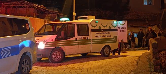 Yalnız yaşadığı evinde ölü bulundu