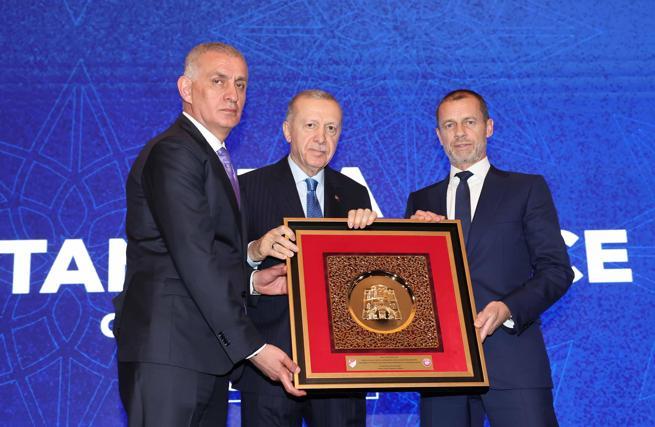 UEFA’nın İstanbul’daki temsilciliğinin açılışı yapıldı