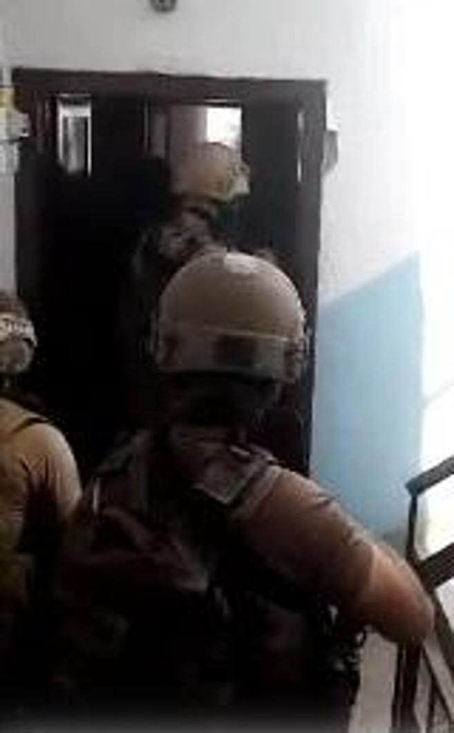 Eski eşini silahla yaralayan şüpheli, adliyede