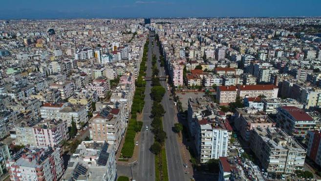 Yabancılar en çok Antalyadan konut alıyor