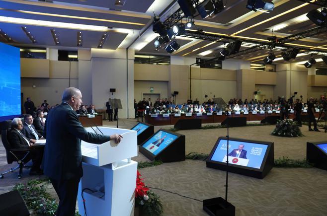 Cumhurbaşkanı Erdoğan: Barışa giden yolu da hedef alan İsrail saldırıları, kalıcı çözümün önüne asla geçemeyecektir