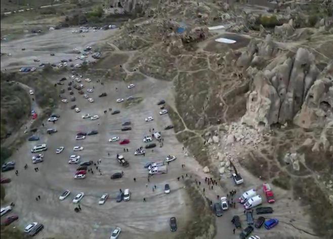 Kapadokyada peribacasından kopan kayalar düştü; 2 ölü, 5 yaralı