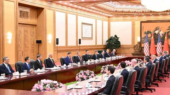 ABD ve Çin liderleri Pekinde bir araya geldi