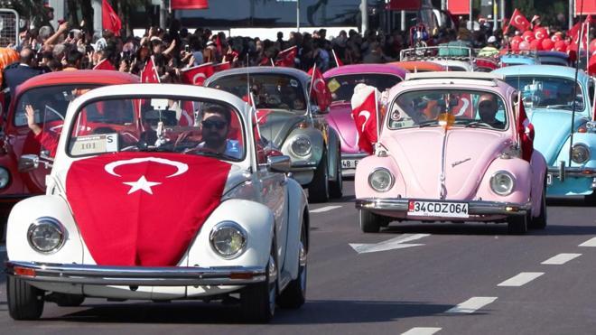 Cumhuriyetin 101inci yılında İstanbulda coşkulu kutlama