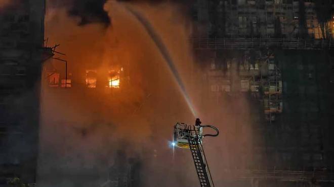 Hong Kongda sitede çıkan yangında hayatını kaybedenlerin sayısı 55’e yükseldi