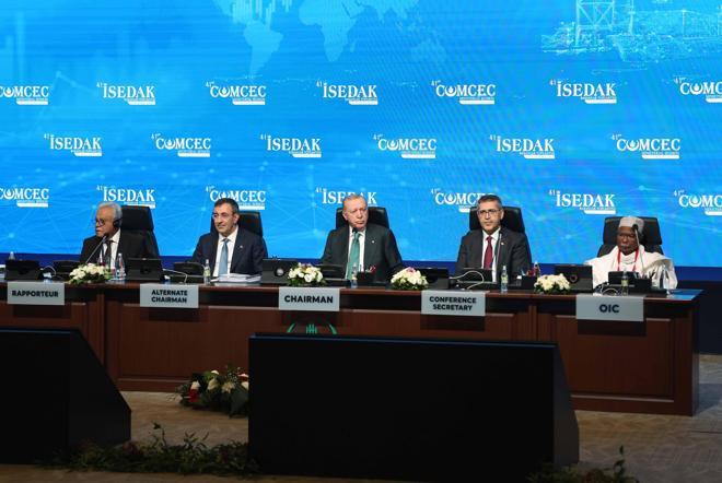 Cumhurbaşkanı Erdoğan: Barışa giden yolu da hedef alan İsrail saldırıları, kalıcı çözümün önüne asla geçemeyecektir