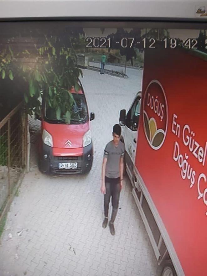 Mahkemede tercümana jiletle saldıran Ayşegül’ün ağabeyi, adli kontrolle serbest