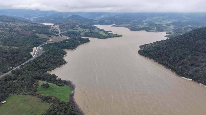 Çanakkalede barajda su seviyesi yüzde 100e ulaştı; valilik taşkın için uyardı