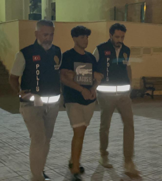 Restoran sahibine dambıl barı ile saldırı; çalışanları 100 bin lirasını gasbetti