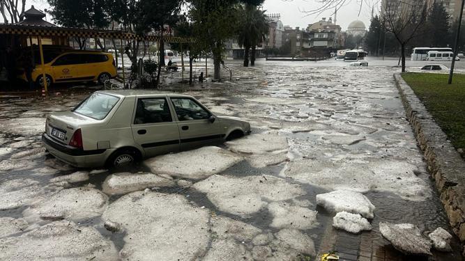 Meteorolojik ekstrem olaylar 2 kat arttı, ilk sırada yağmur ve sel yer aldı
