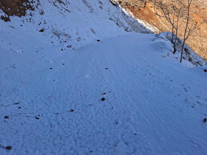 Elazığ’da yüksek kesimlerde karla mücadele çalışması